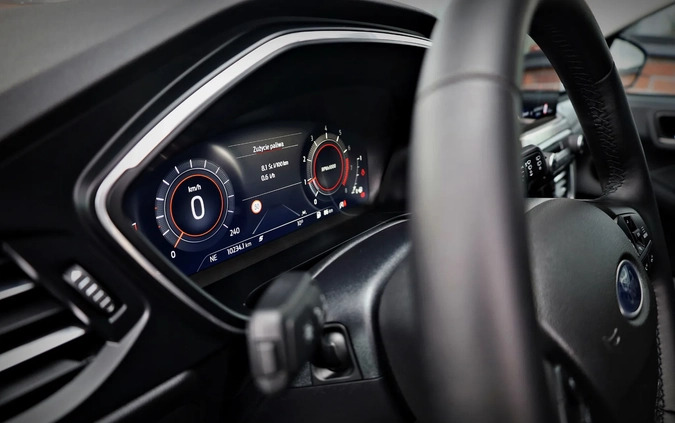 Ford Kuga cena 109900 przebieg: 10000, rok produkcji 2023 z Błonie małe 781